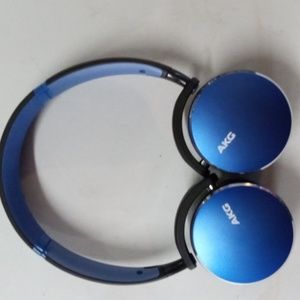 #9 Bluetooth headphones in new condition